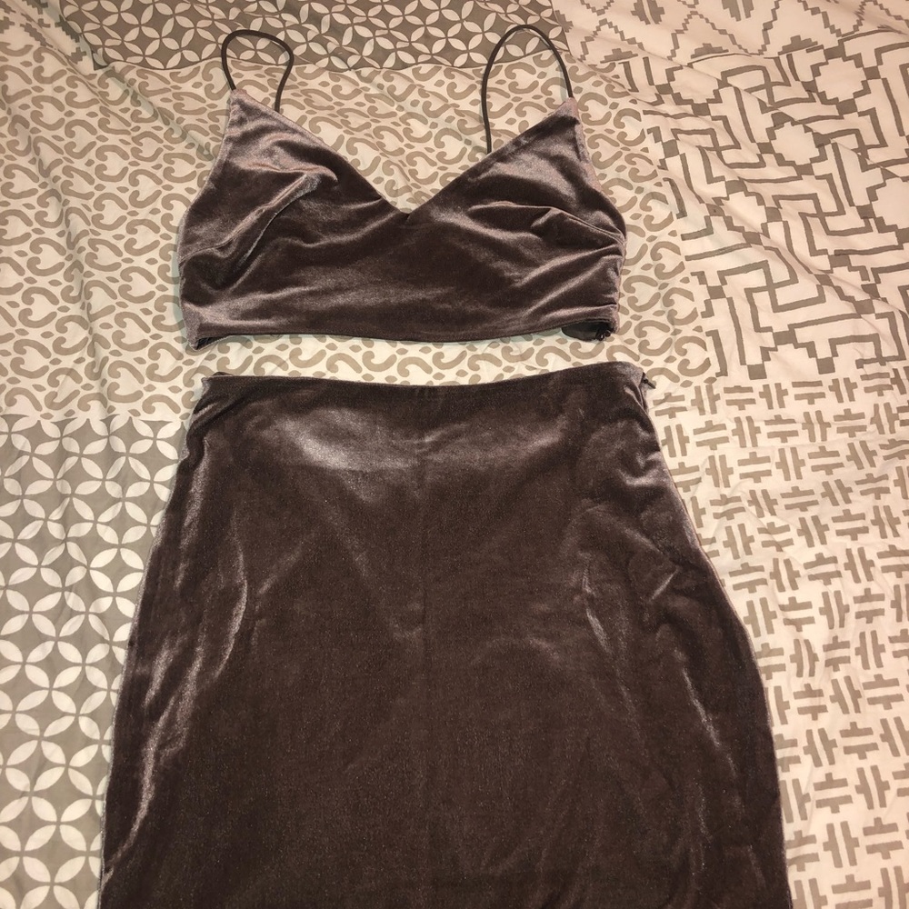 Meshki grey velvet set